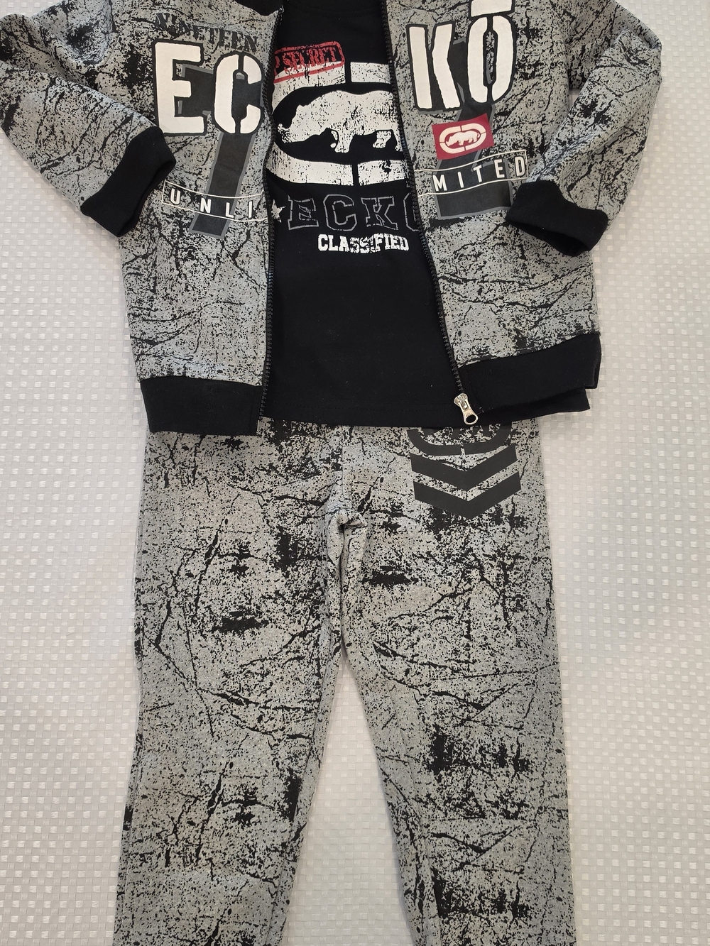 Ecko Unltd Boys 3-Piece Fleece Track Set Size 6 - Like New Hoodie, Joggers, Tee